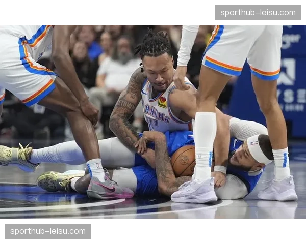 独行侠残阵客胜尼克斯，伤病潮导致进攻节奏提速藏防守失位危机